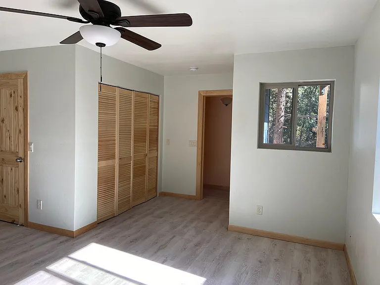 805 E Ponderosa Pkwy #1 — Photo 6