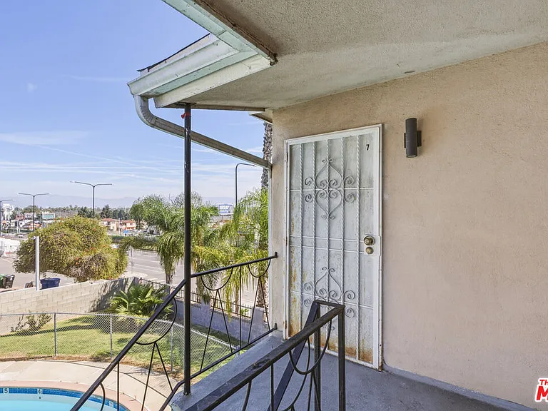 5117 Crenshaw Blvd #7 — Photo 6