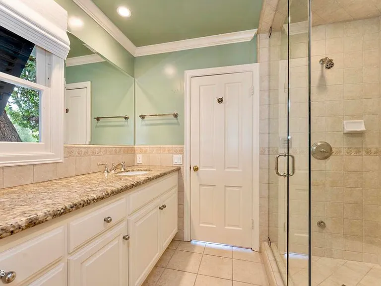 1650 Knollwood Dr — Photo 31