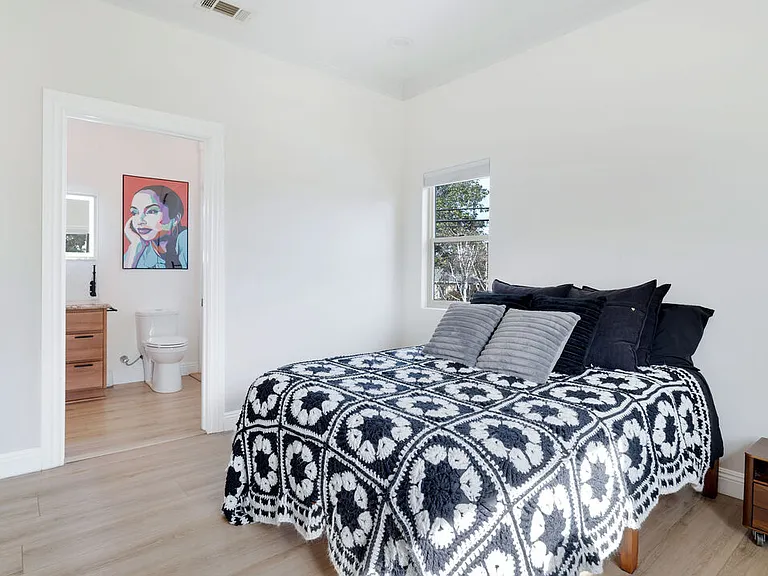 5136 Berryman Ave — Photo 39