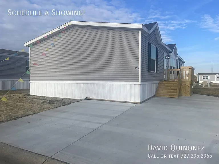 701 W Mill St #195 — Photo 11