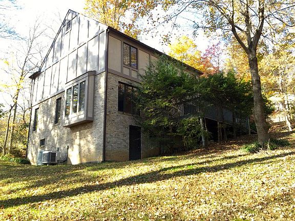 5th image of 271 River Oak Dr