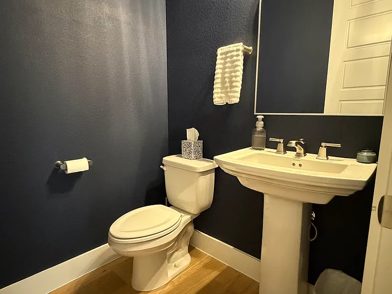 1712 Friendship Ln — Photo 11