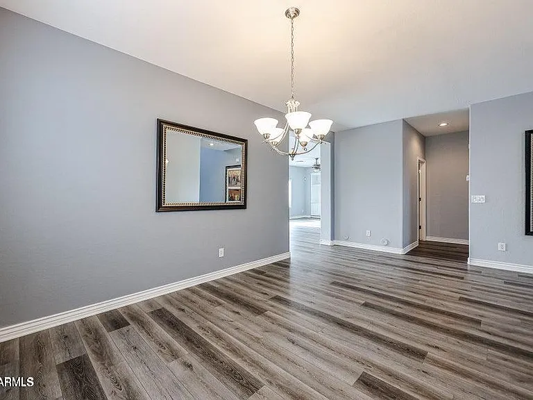 10863 W Washington St — Photo 16