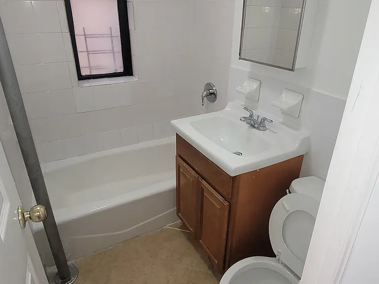 2894 Grand Concourse #G1 — Photo 9