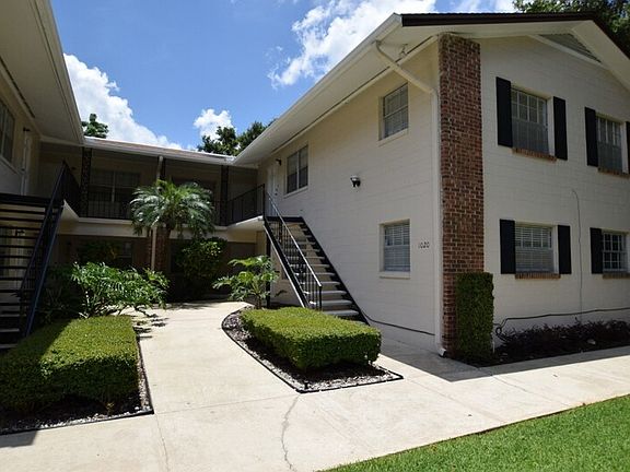 2nd image of 1020 Elmwood St Unit 2-D