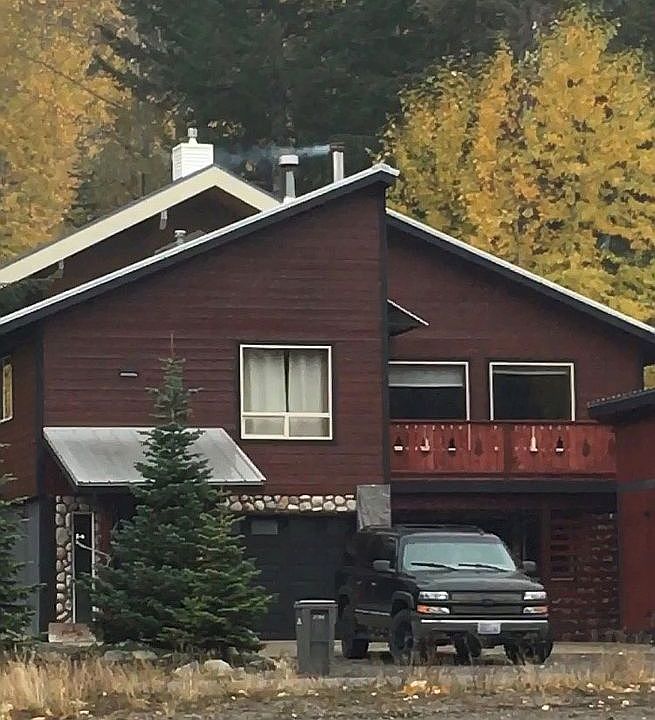 1st image of 141 Hyak Dr E