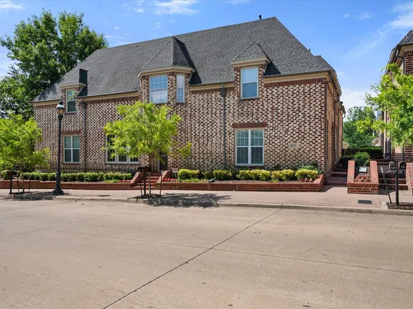 8232 Bridge St, North Richland Hills, TX 76180