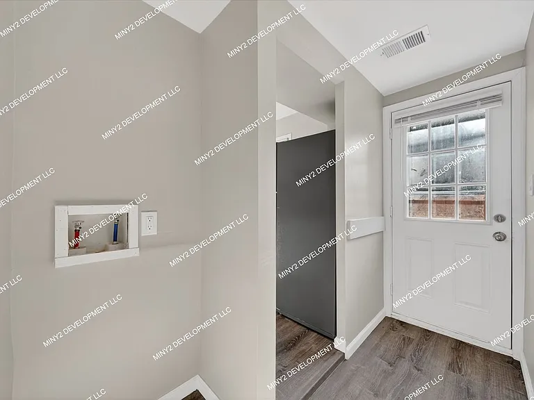 12862 Georgiana Ave — Photo 23