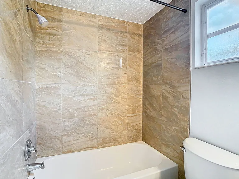 1525 Swordbill Dr — Photo 15