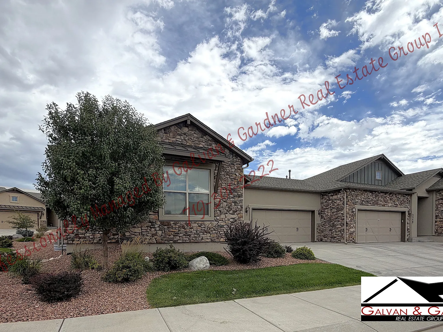 4 bed, 2.5 bath, 3313 sqft, $3,000 — Photo 2