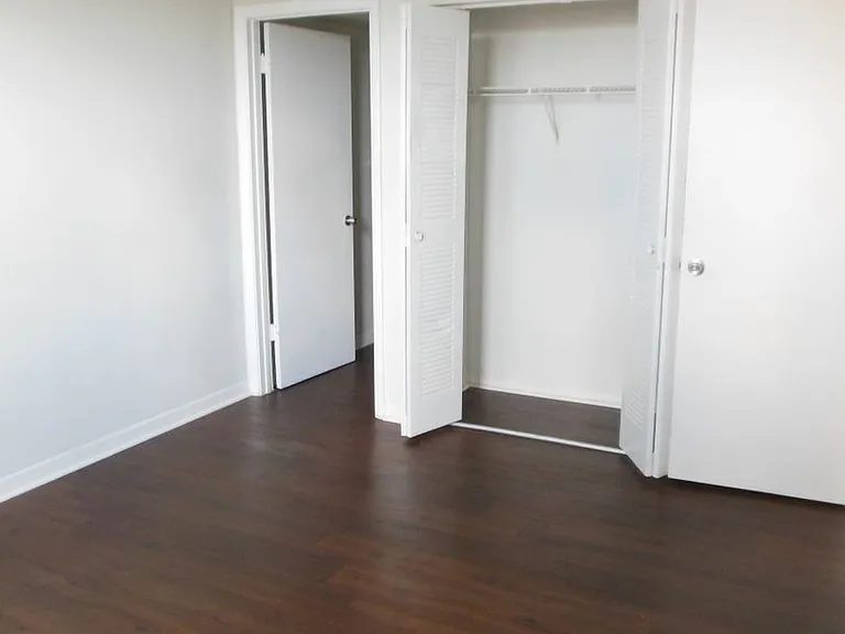 706 Executive Center Dr #23-2-23 — Photo 12