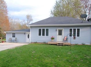 716 Nine Mile Rd NW, Comstock Park, MI 49321