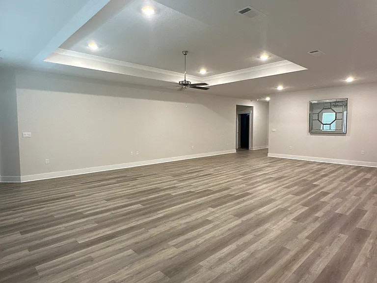 736 Quintana St — Photo 7