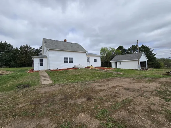 T 1136th Rd, Blue Hill, NE 68930