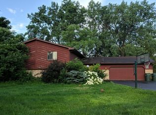 13943 Holyoke Ct, Apple Valley, MN 55124