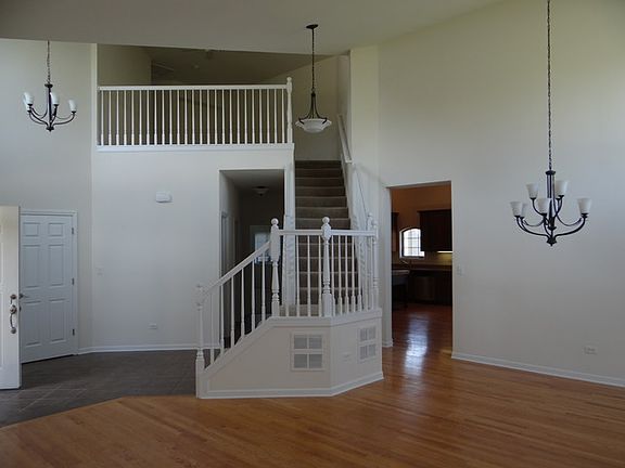 3rd image of 5400 Commonwealth Ave #5400