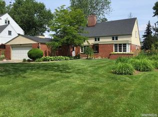 96 Doncaster Rd, Buffalo, NY 14217