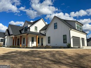 150 N Cove Dr, Newnan, GA 30263