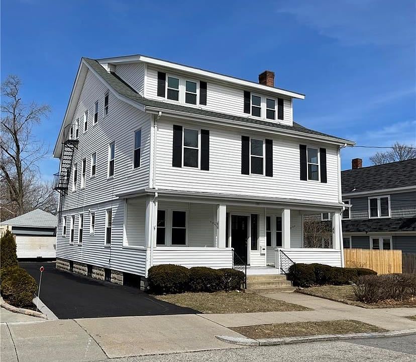 1st image of 131 Washington Ave Unit 2