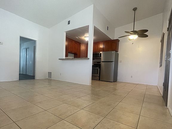 5th image of 74340 Candlewood St #6