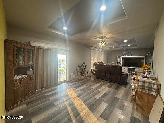 4th image of 10360 Spur St