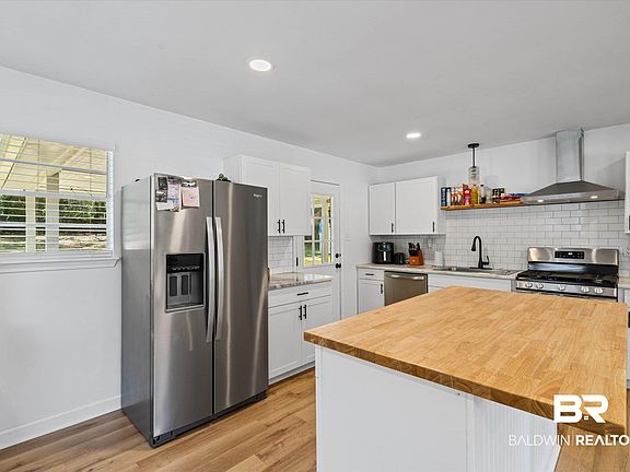5th image of 7051 Cambridge Dr