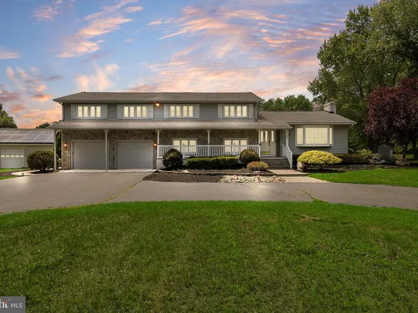 1581 Commissioners Rd, Mullica Hill, NJ 08062