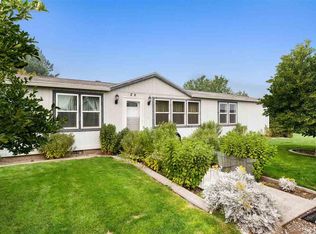 28 Pumping Plant Rd, Burbank, WA 99323