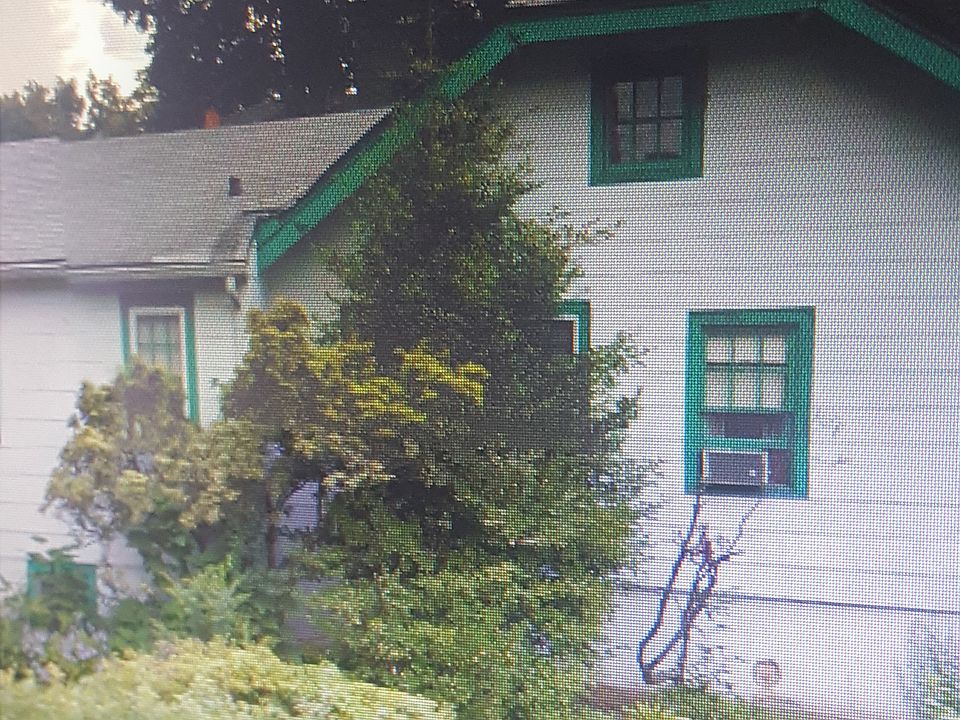 1st image of 41 White Plains Ave