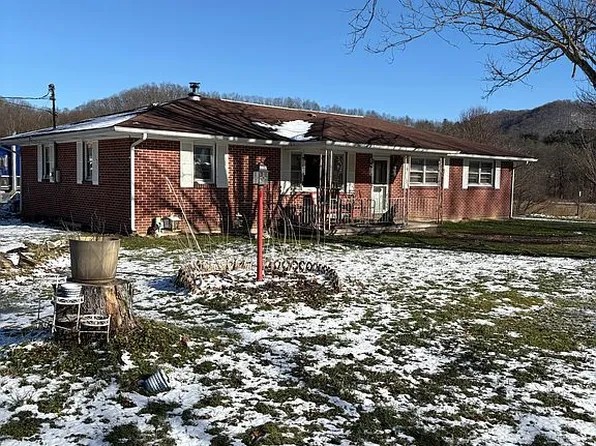 1624 Parsons Rd, Elkins, WV 26241