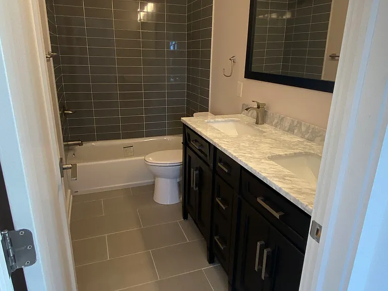 1309 S 20th St #4 — Photo 32