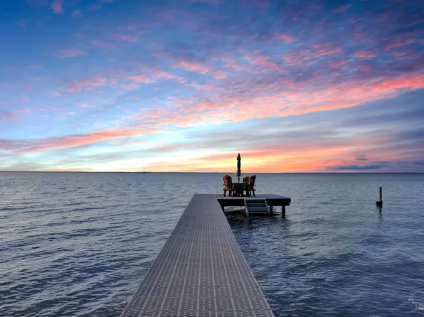 5642 E Bay Blvd, Gulf Breeze, FL 32563