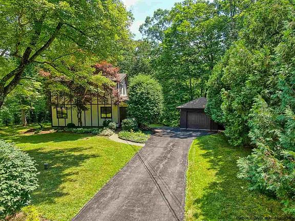 4th image of 8 Van Kleeck Ave