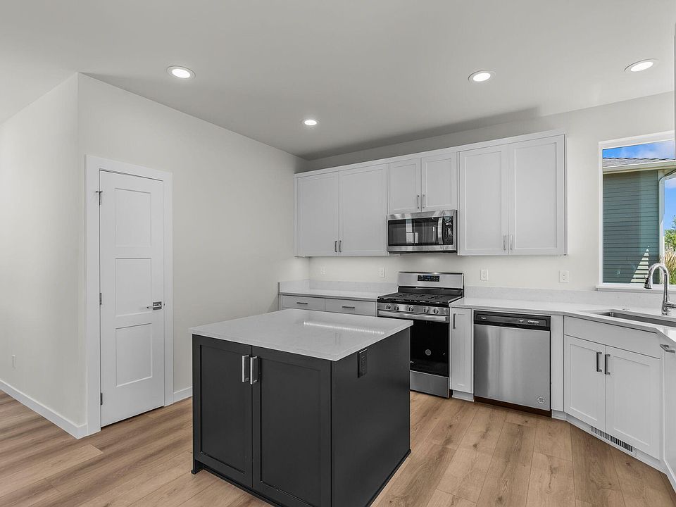 Delay Perspective Duplex 1551 NE Perspective Dr Prineville OR Zillow