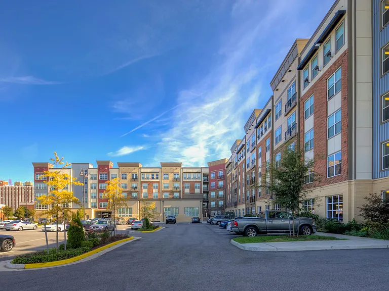 Harbor Vista at Crawford Street — Photo 10