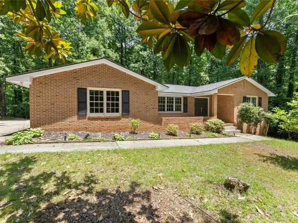 20 Pine Lake Dr, Cumming, GA 30040