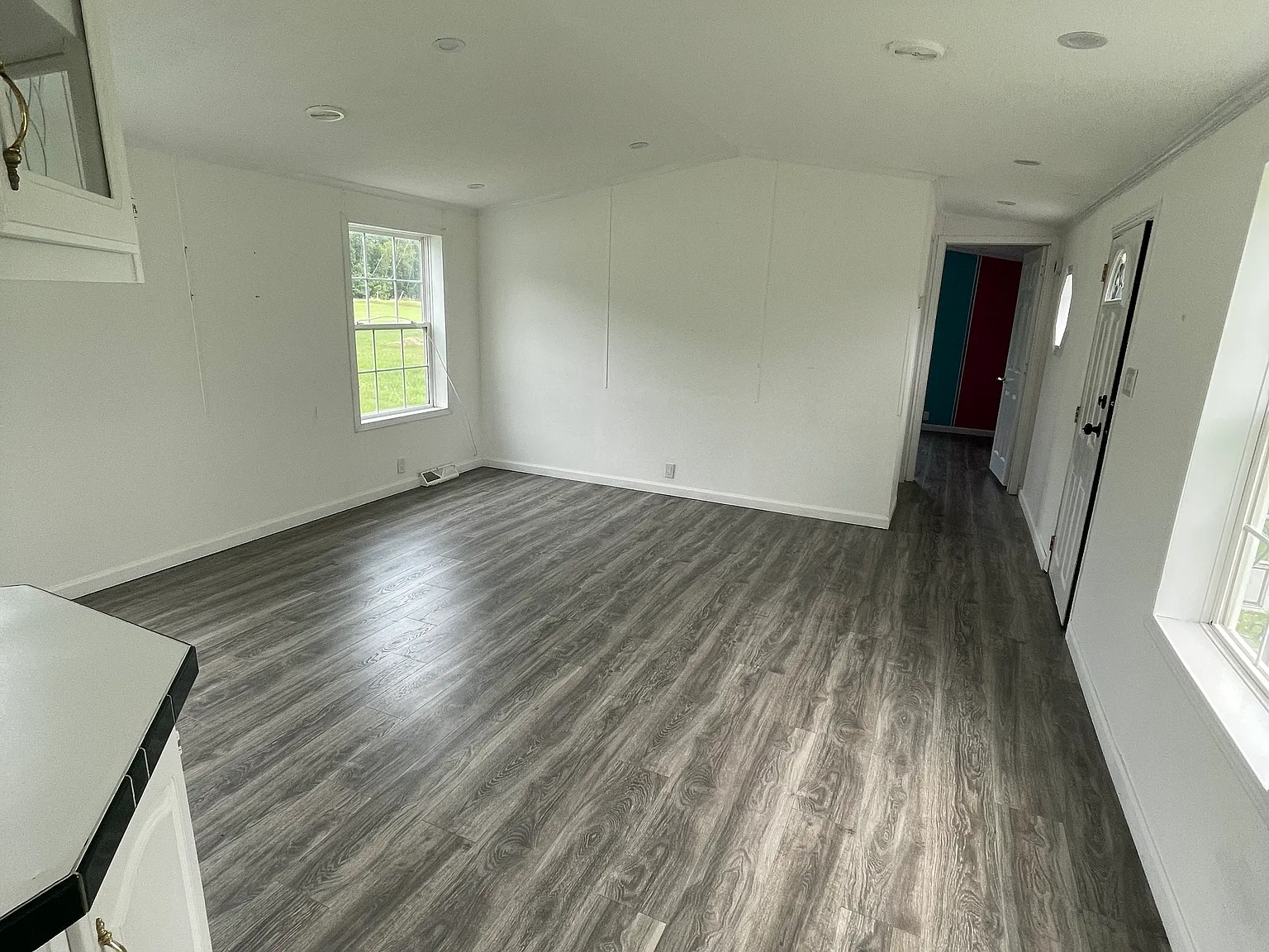2 bed, 1000 sqft, $1,000 — Photo 2
