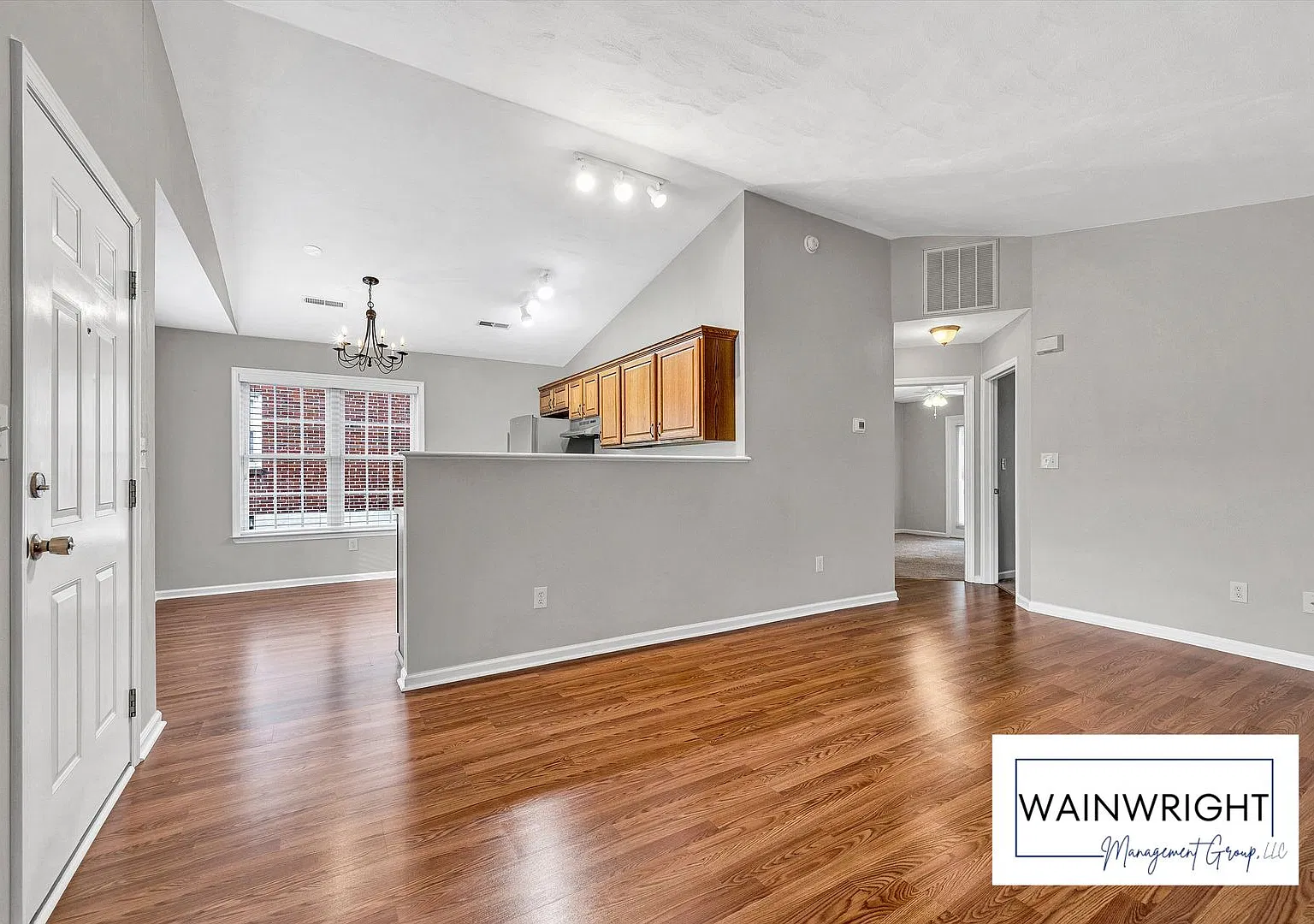 2412 King Street NE — Photo 4