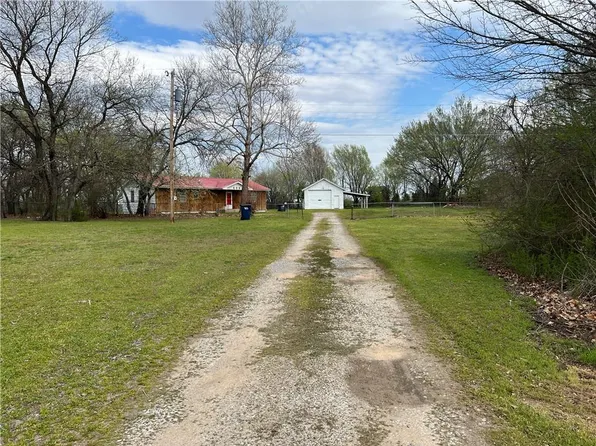 808 E St, Seminole, OK 74868