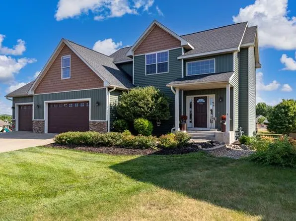 1615 Rolling Hills Ln, River Falls, WI 54022