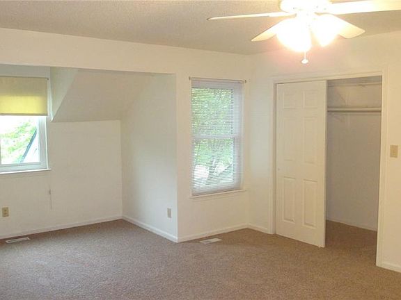 3rd image of 727 Hecate Dr