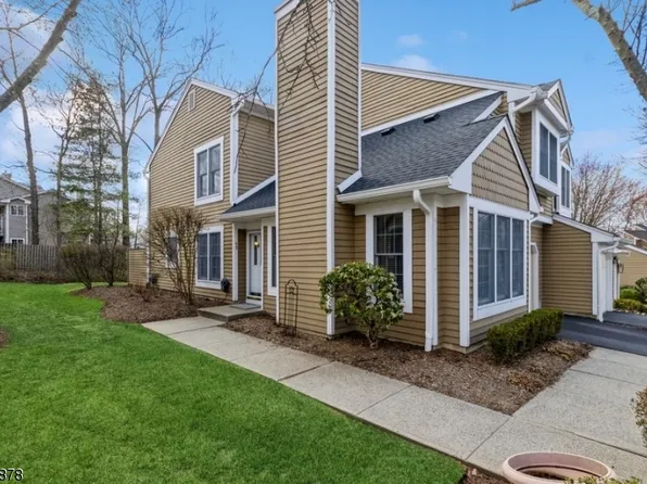 42 Eton Ct, Bedminster Twp., NJ 07921