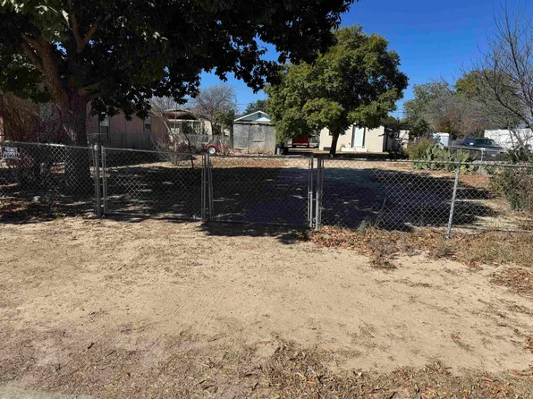 406 E Cortinas St #14, Del Rio, TX 78840