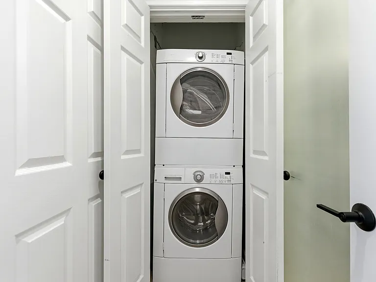 552 Columbus Ave #Penthouse 6 — Photo 16