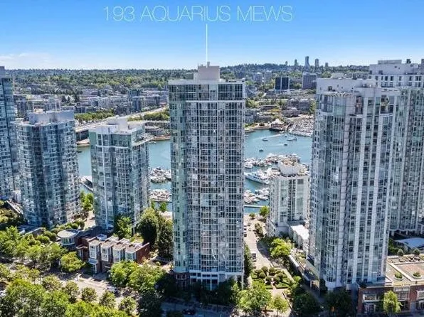 193 Aquarius Mews Unit 2905, Vancouver, BC V6Z 2Z2