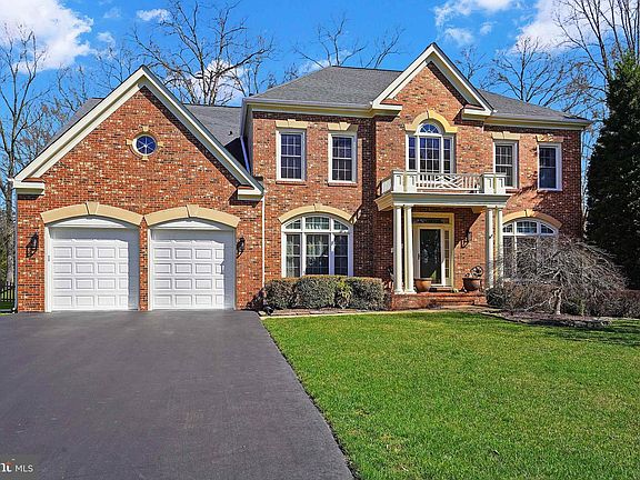 2nd image of 7366 Hunters Oak Ct