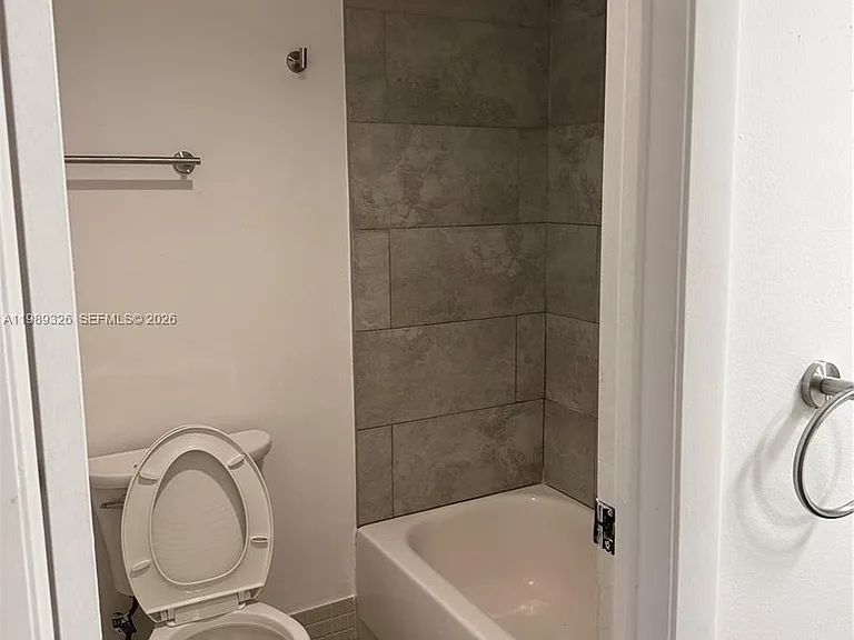 6301 N Falls Circle Dr #213 — Photo 26