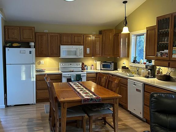 2nd image of 7705 Red Oak Rd