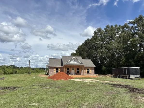 27 Dusty Rd, Carriere, MS 39426